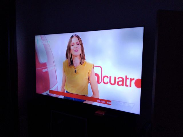 Televisor Samsung 75"