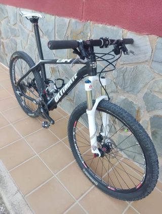 BH Ultimate Carbono