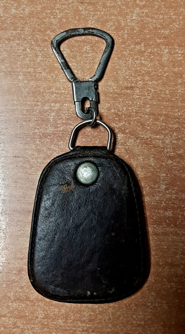 Lote Real Zaragoza llavero 77/78 + 3 cromos