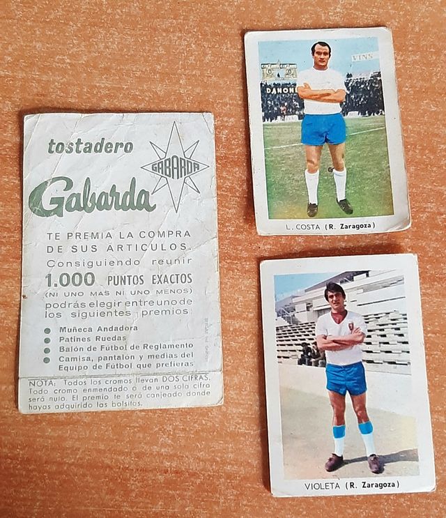 Lote Real Zaragoza llavero 77/78 + 3 cromos