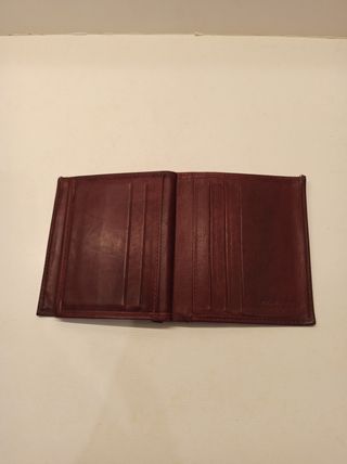 Cartera-Billetera de piel marrón