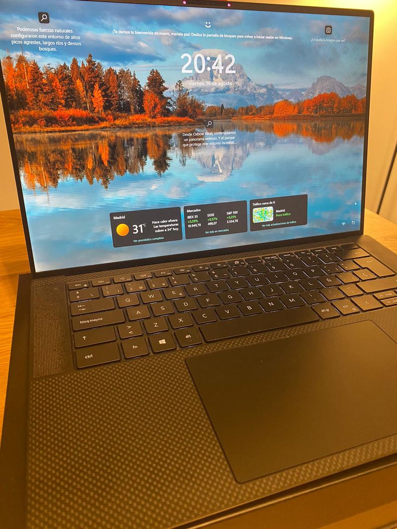 Laptop Dell XPS 9500 2020 15 pulgada, como nuevo