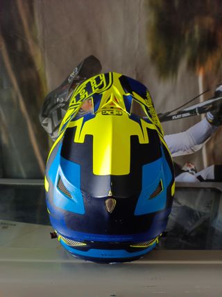 Casco Troy Lee