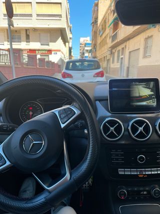 Mercedes-Benz AmG B 200 2015