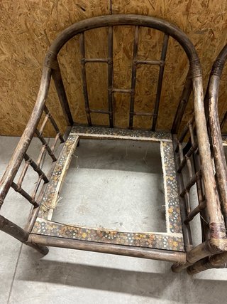 Sillones de mimbre para restaurar