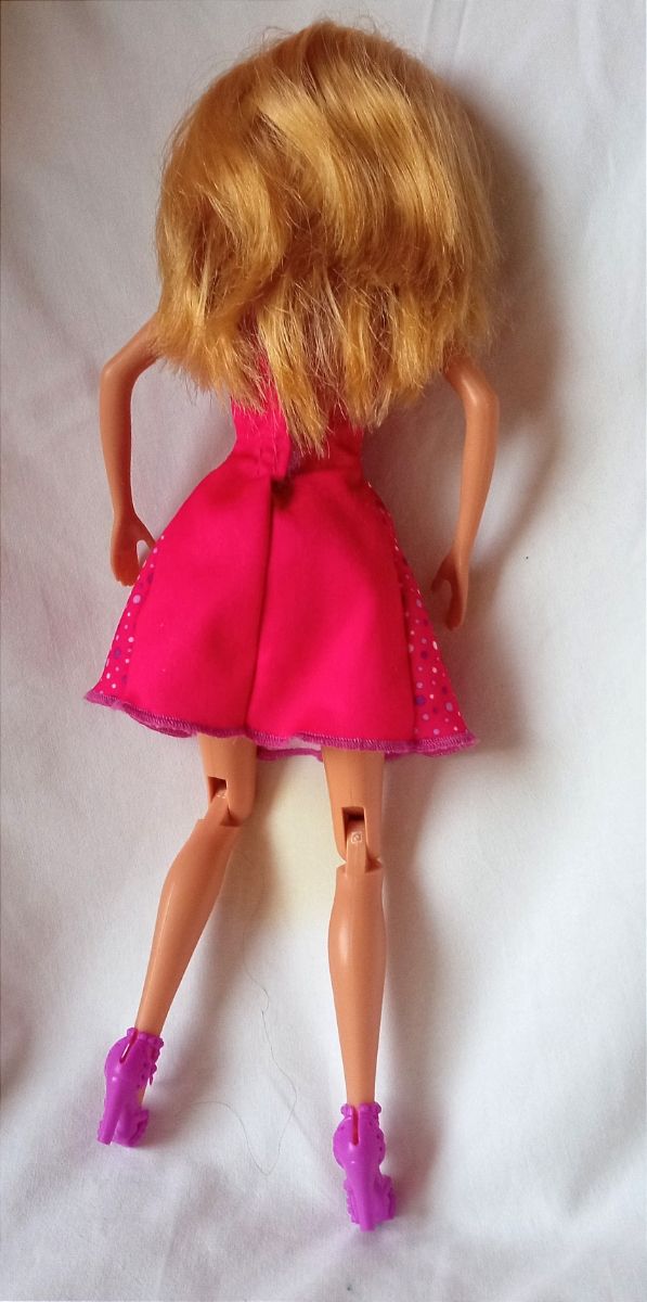 Barbie elegante veri biondi snodabile mattel