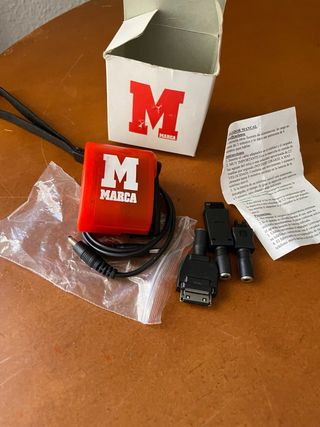Cargador de moviles periodico marca