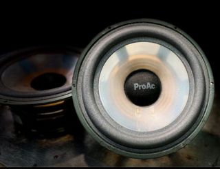 Taller donde reparar altavoces vintage