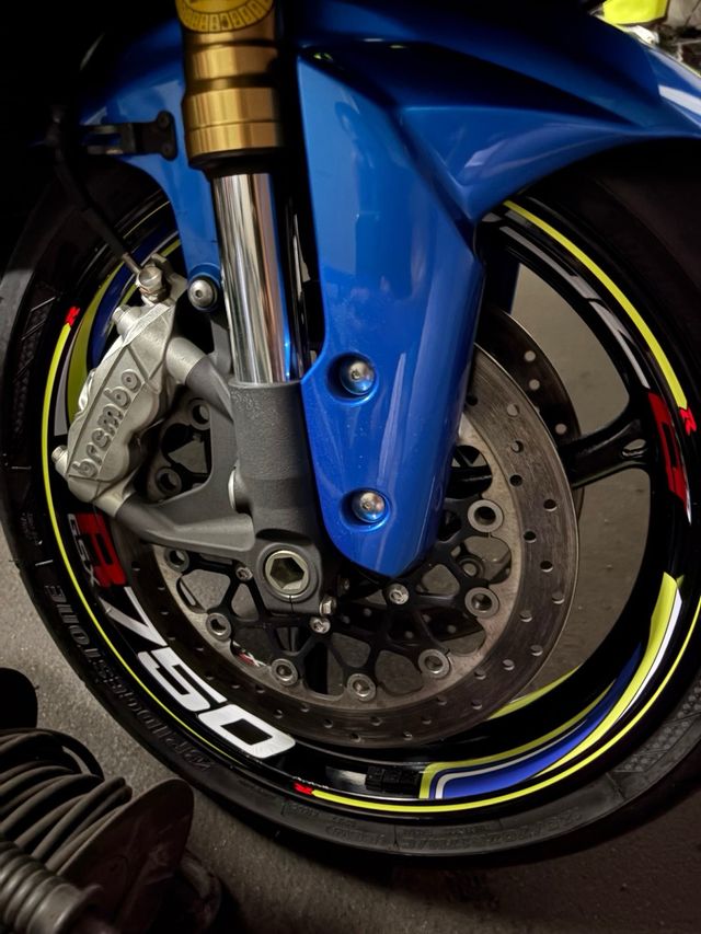 Suzuki gsxr 750r L7