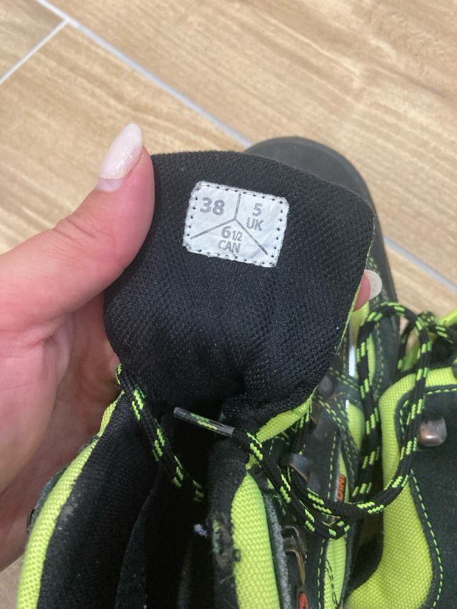 scarpe antinfortunistiche