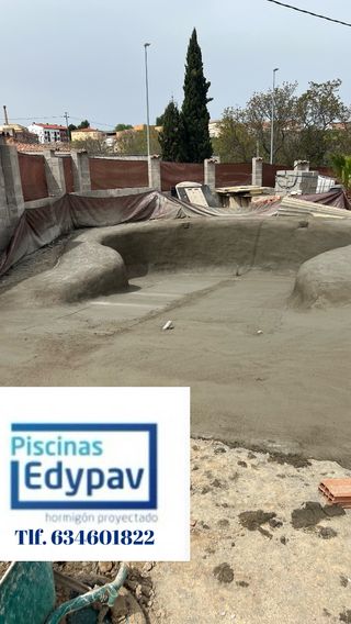 Piscinas a medida- Construcción y Gunitado