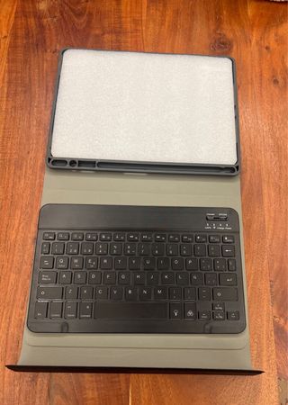 Funda con teclado para iPad