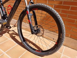 Bicicleta MTB Cube Reaction C62 Pro