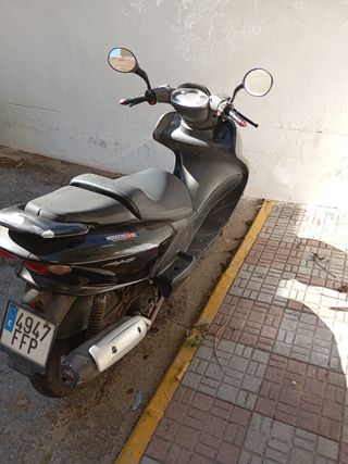 Motocicleta Yamaha majestic 125