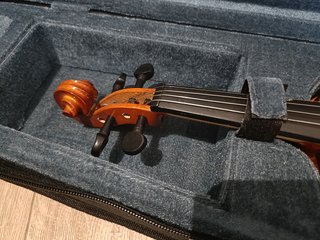 Violín 1/4 NUEVO + funda+ resina+ arco