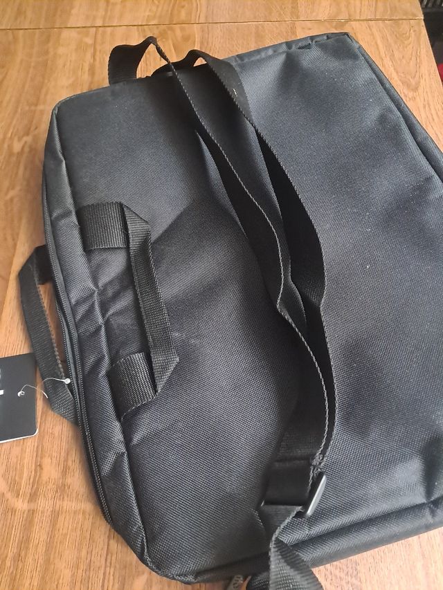 Maletin mano ordenador