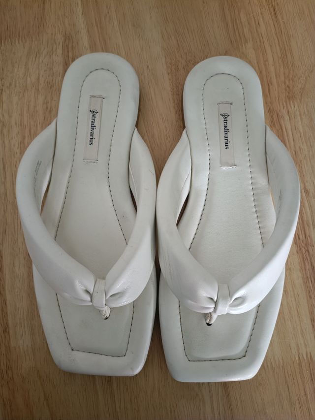 Chanclas soft Stradivarius