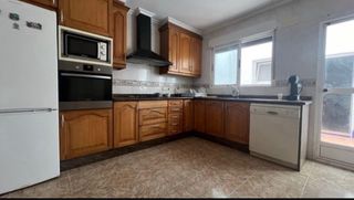 Casa en venta de 150 metros desvan,corral y garaje