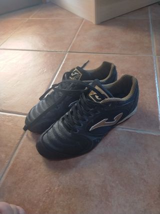 Scarpe calcetto 