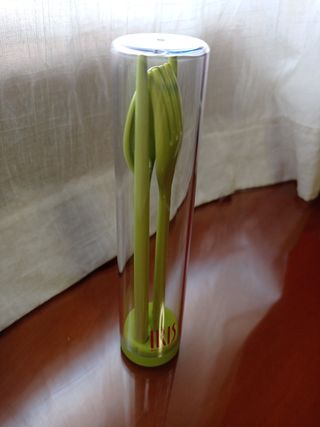 Cubiertos 🥄🥢 Iris