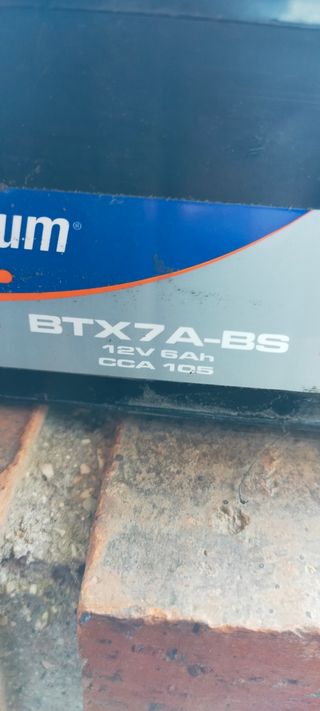 Batería Benelli tnt 125