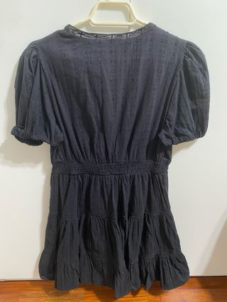 Vestido corto negro Zara