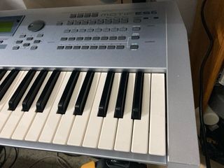 Yamaha motif es + 3x PLG150
