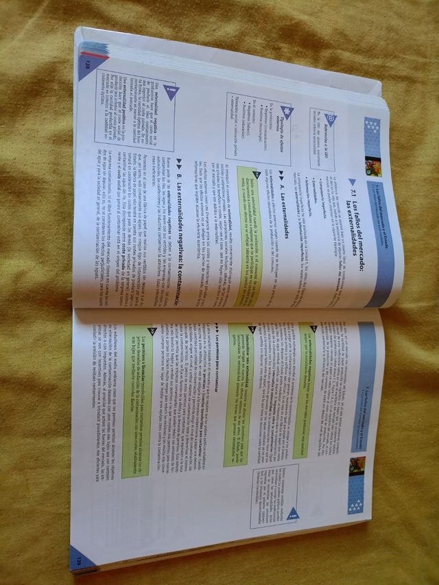 Libro de economía bach