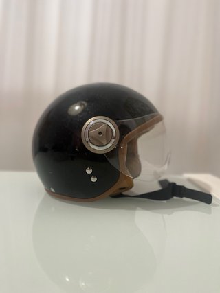 Casco de moto , visera nueva , estado impecable