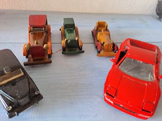 Coches juguete antiguos de hierro