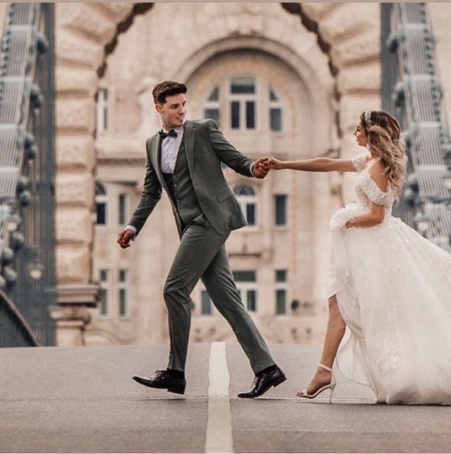 Abito da sposa e sposo