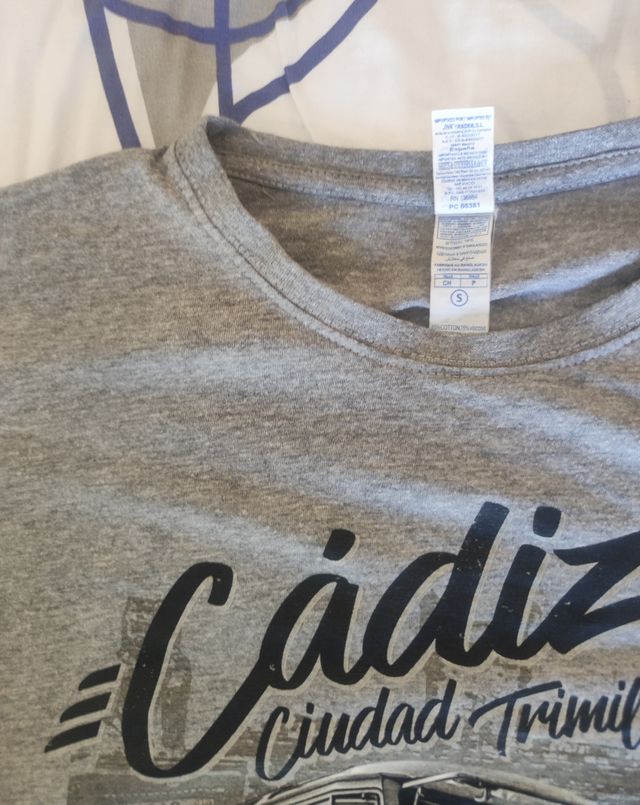 Camiseta gris Cadiz