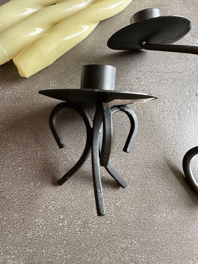 Portacandele in metallo lavorato (candele omaggio)