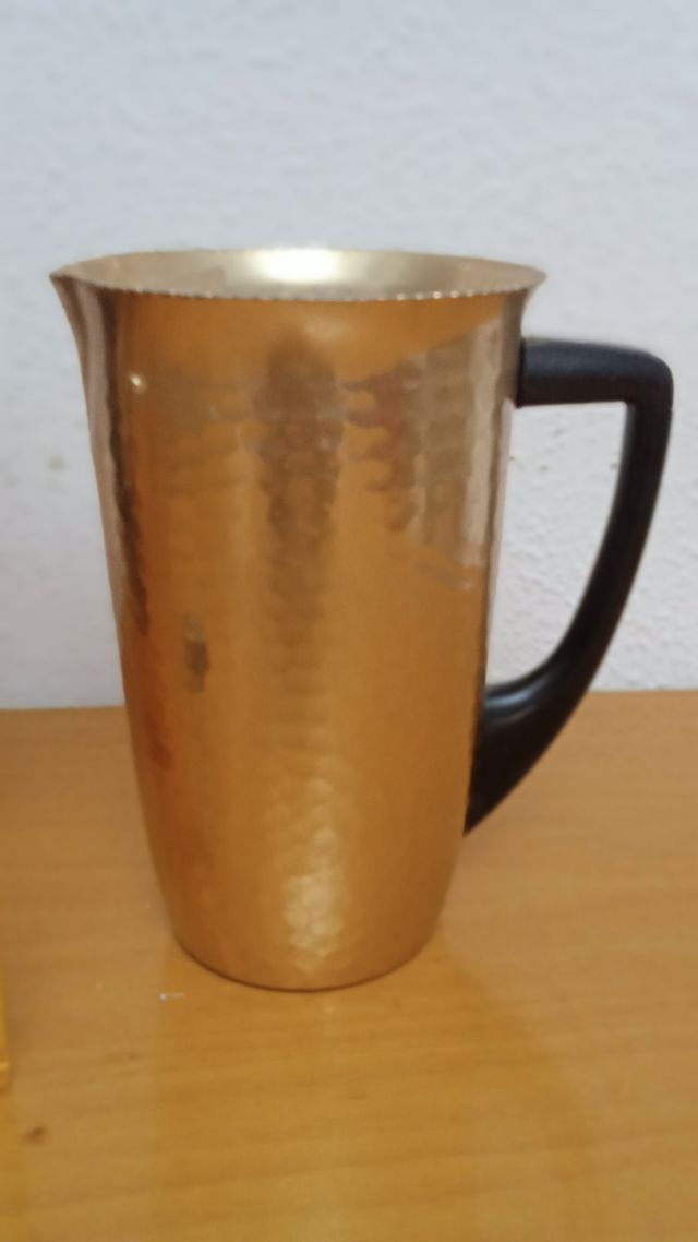 Jarra metálica antigua vintage años 60/70