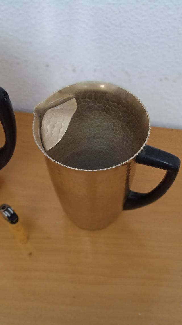 Jarra metálica antigua vintage años 60/70