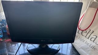 Monitor - Television 