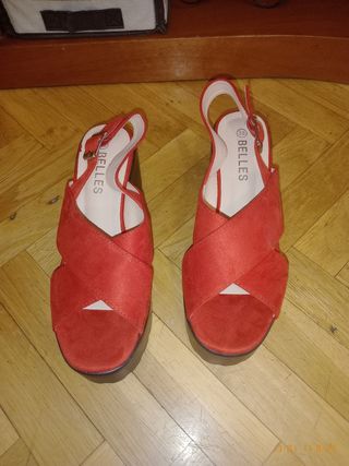 Sandalia plataforma 38.