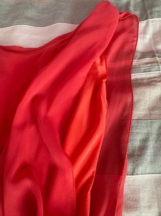 Vestido fiesta lentejuelas y gasa coral