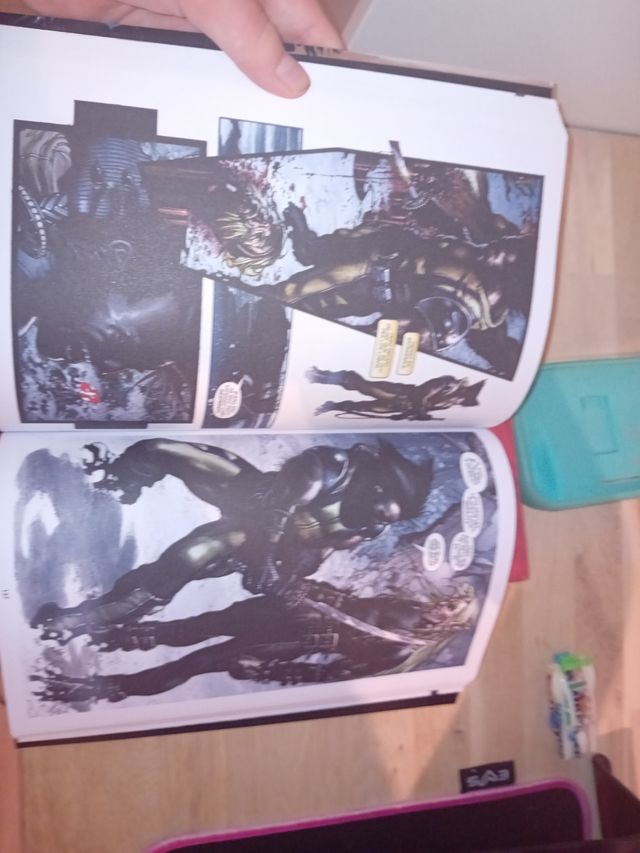 Cómic wolverine vs dientes de sable