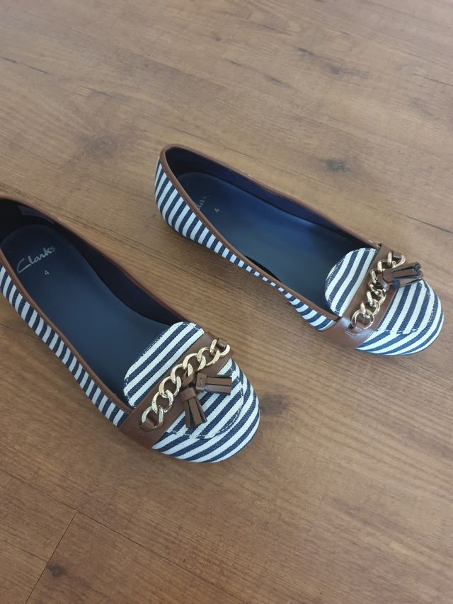 MANOLETINAS MARINERAS CLARKS.