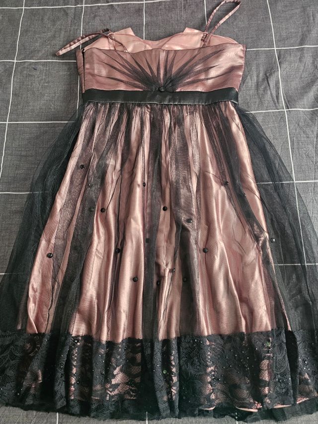 Vestido de fiesta raso y tul