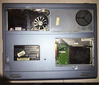 Portatil retro AIRIS