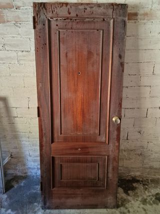 PUERTA MACIZA DE ENTRADA 82 CMS