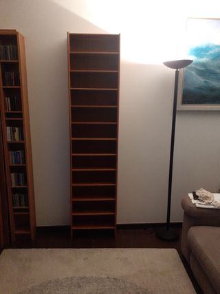 3 Estantes para CD e DVD.