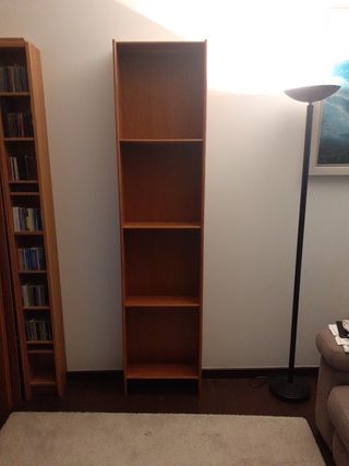 3 Estantes para CD e DVD.