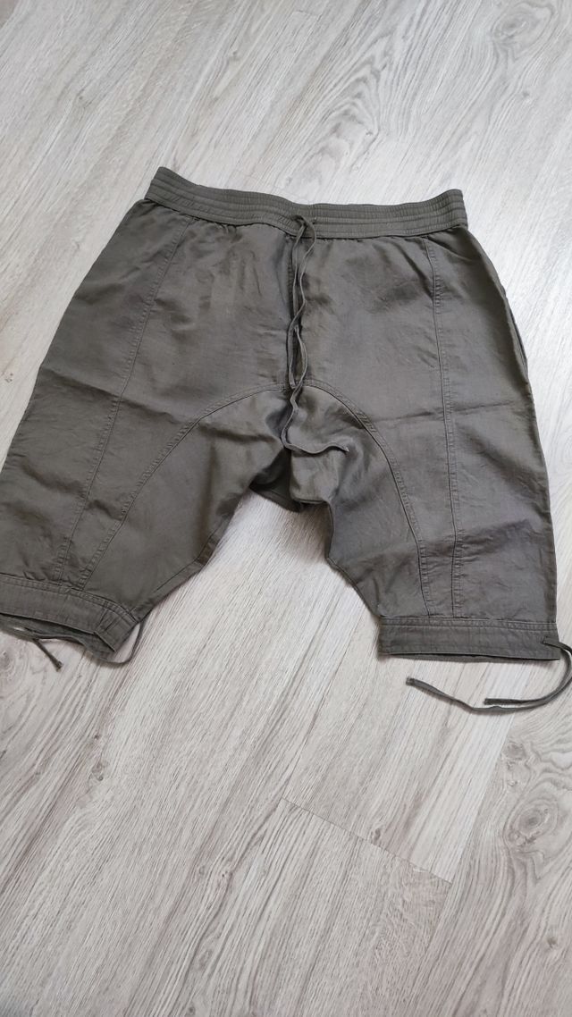 Pantalón estilo cagado