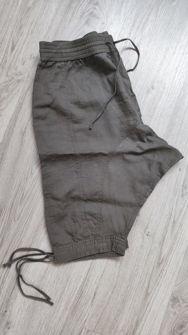 Pantalón estilo cagado