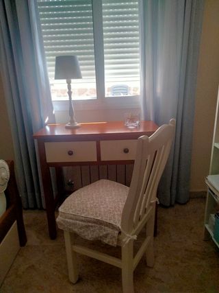 Mesa escritorio de madera de pino