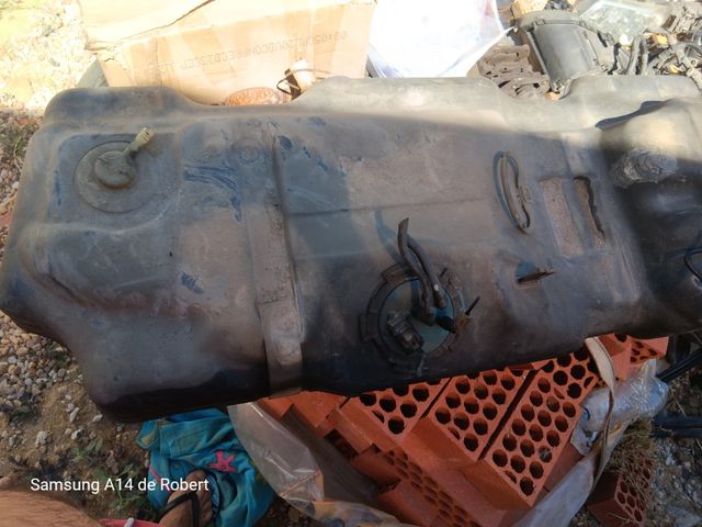 Deposito gasoil crysler voyayer