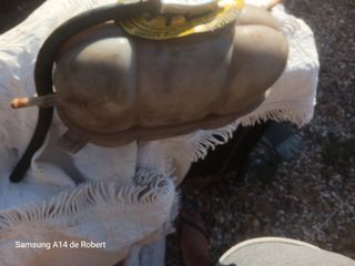 Deposito de agua radiador crysler